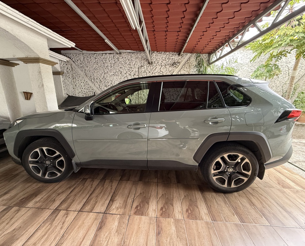 Toyota Rav4 2.5 Adventure 4wd At