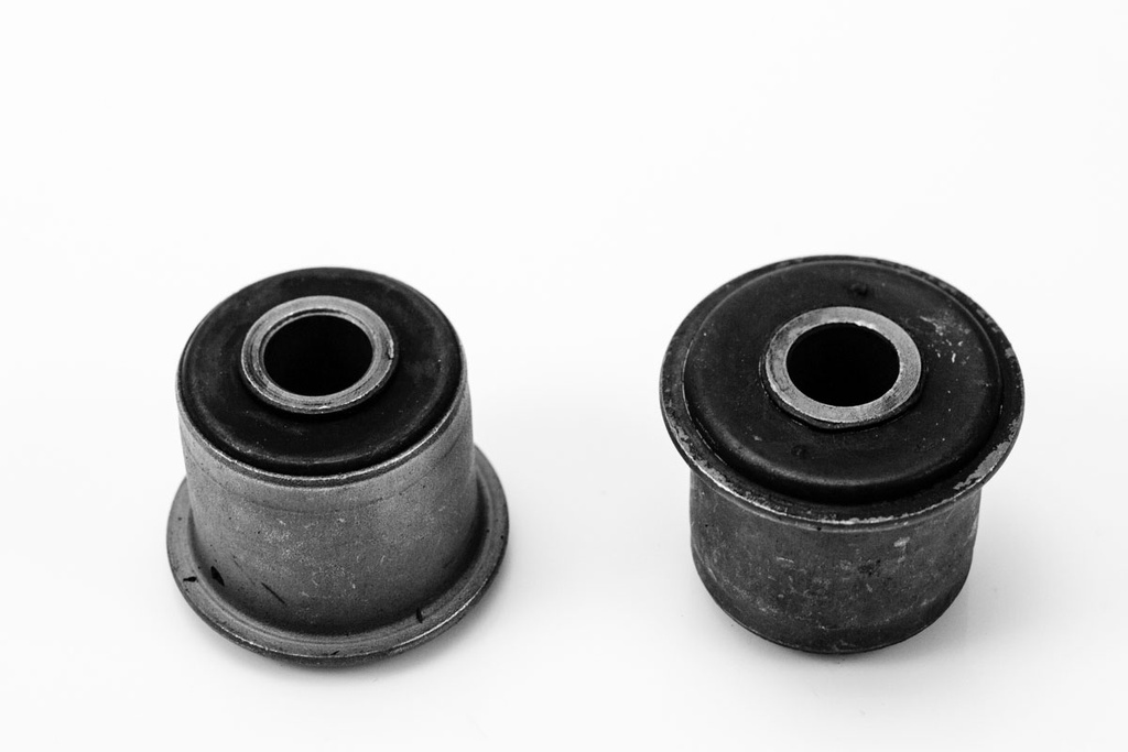 BUJE SUPERIOR TRASERO GRANDE