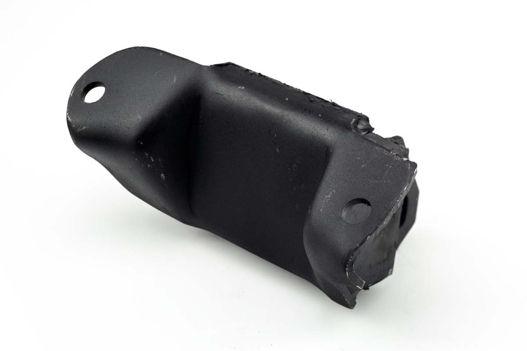 SOPORTE DE MOTOR FRONTAL 
