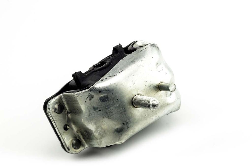 SOPORTE DE MOTOR FRONTAL DERECHO