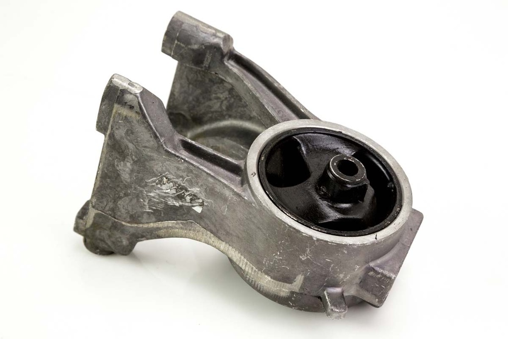 SOPORTE DE MOTOR TRASERO